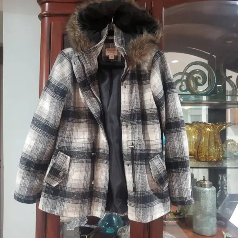 MOSSIMO Supply Co. Jacket black and white plaid LARGE